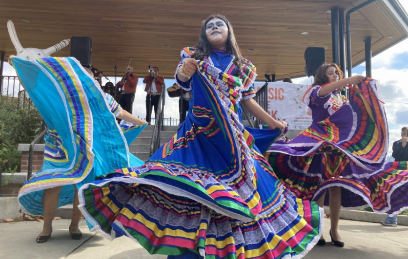 traditional mexican dance dresses