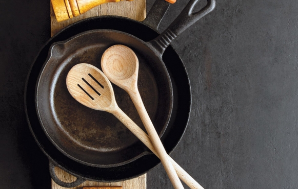 kitchen pans and utensils