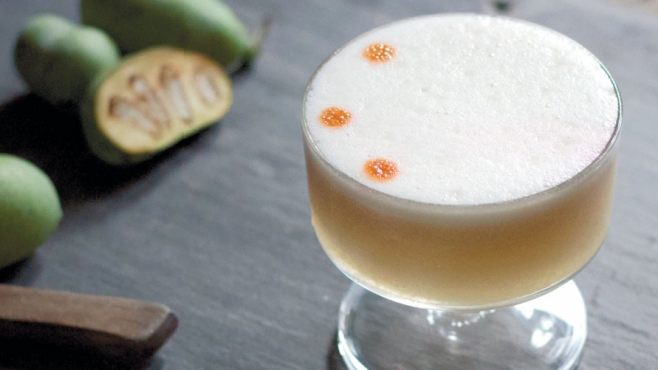 Pawpaw Pisco Sour - cocktail