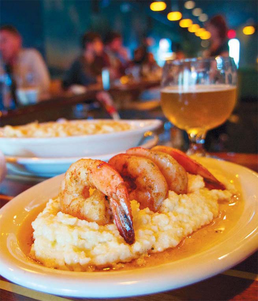 shrimp and grits at the Brickwall Tavern