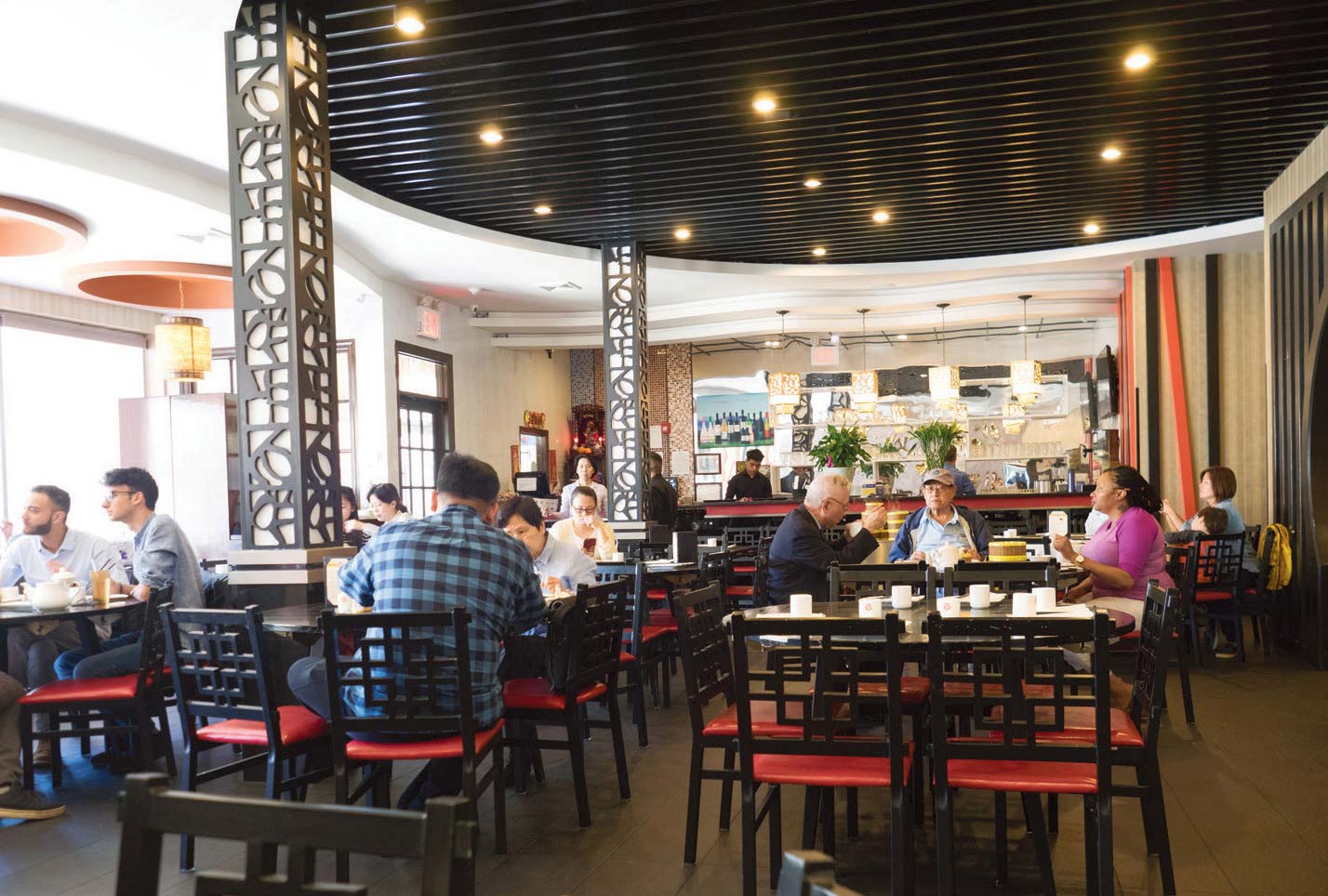 Aquarius dining room