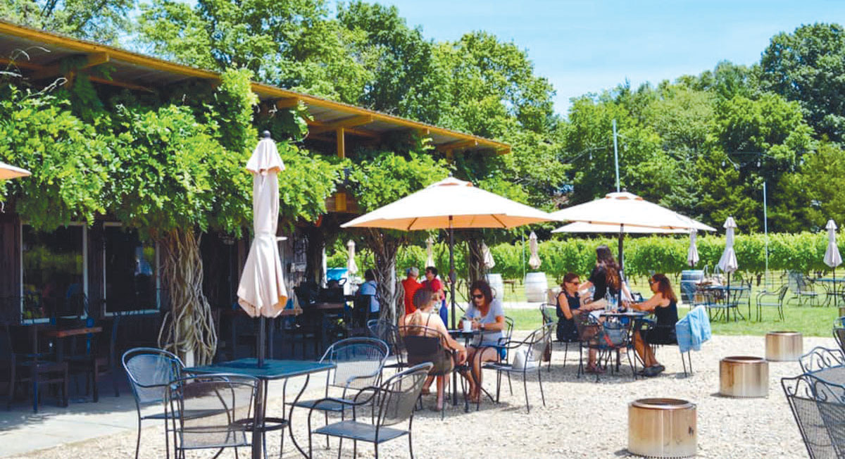 AUBURN ROAD VINEYARD & WINERY